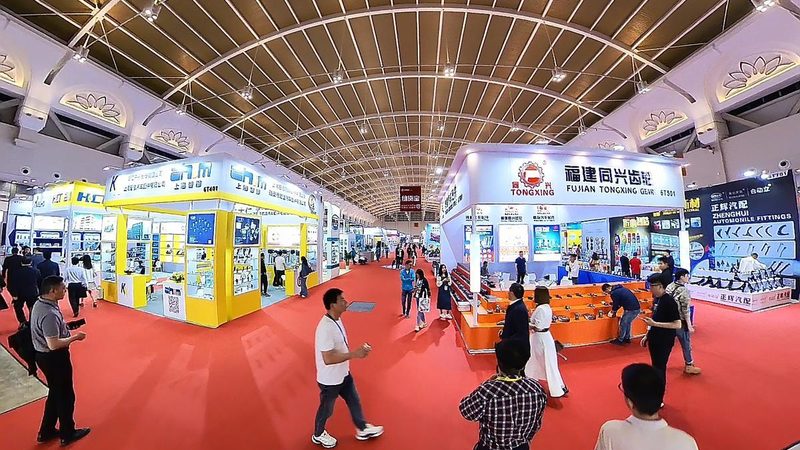 刹车卡钳改装材质对比：揭秘不同材质的性能与适用性